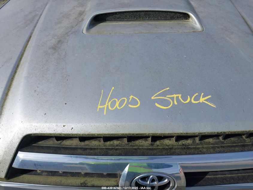 2005 Toyota 4Runner Sr5 Sport V6 VIN: JTEBU14R658040230 Lot: 43916763