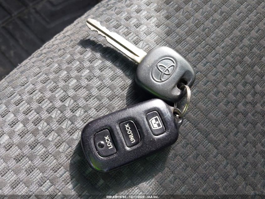 2005 Toyota 4Runner Sr5 Sport V6 VIN: JTEBU14R658040230 Lot: 43916763