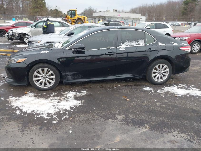 2018 Toyota Camry Le VIN: JTNB11HK1J3031352 Lot: 43916801