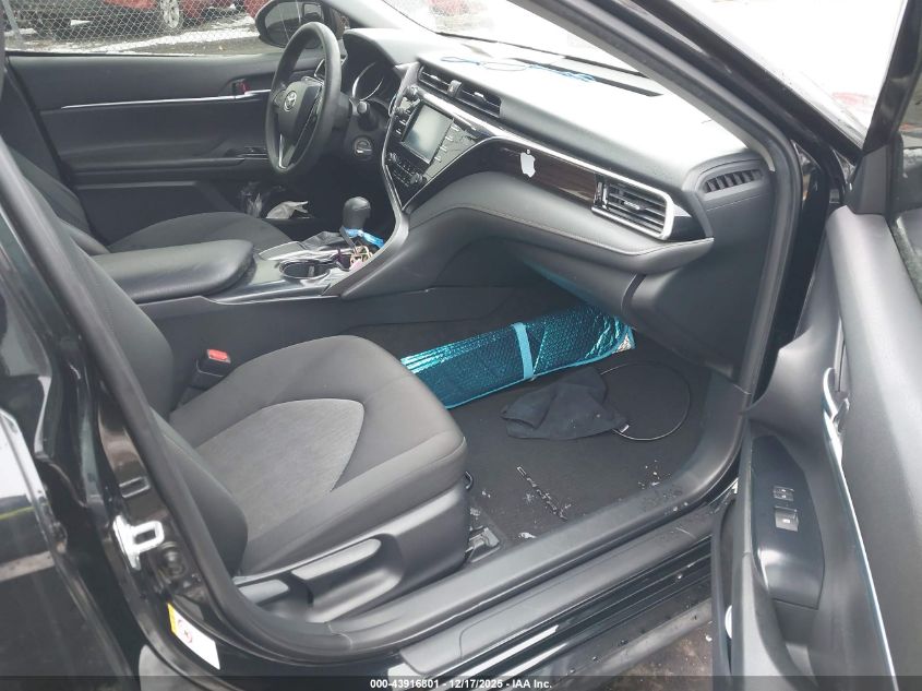 2018 Toyota Camry Le VIN: JTNB11HK1J3031352 Lot: 43916801