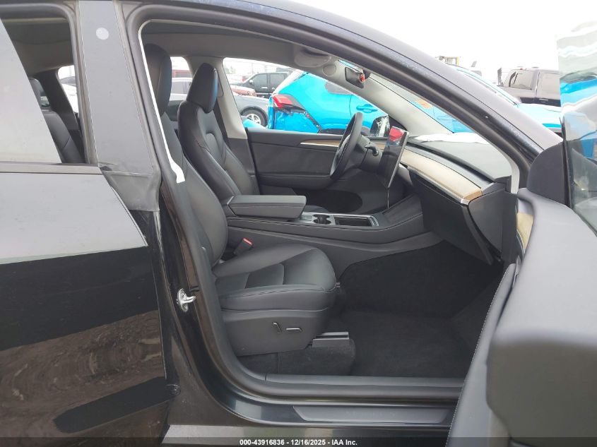 2023 Tesla Model Y Awd/Long Range Dual Motor All-Wheel Drive VIN: 7SAYGDEE6PA076988 Lot: 43916836