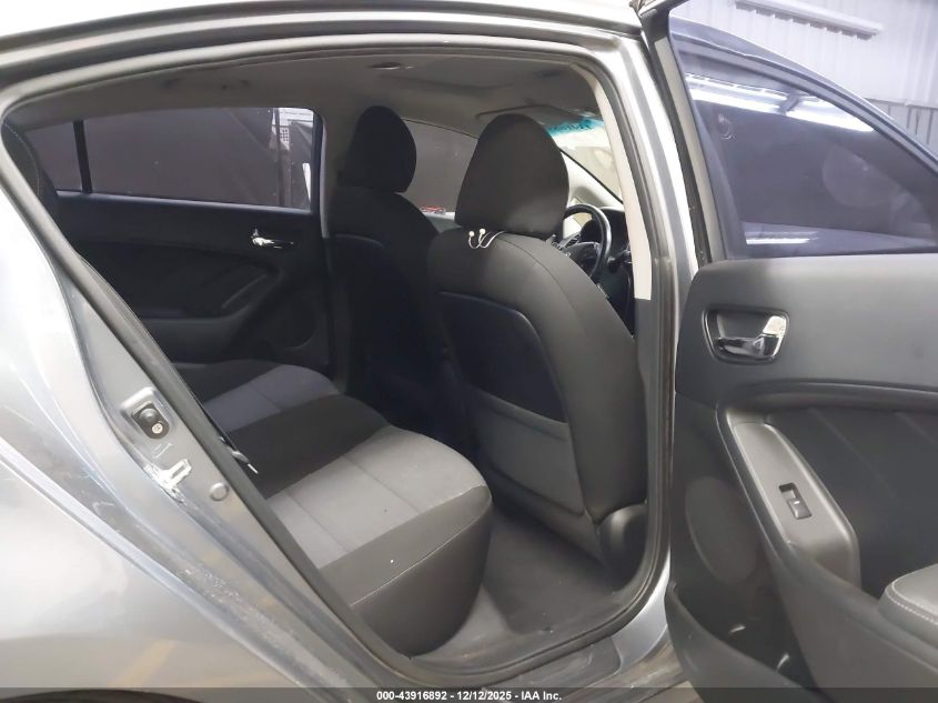 2018 Kia Forte S VIN: 3KPFL4A72JE268321 Lot: 43916892