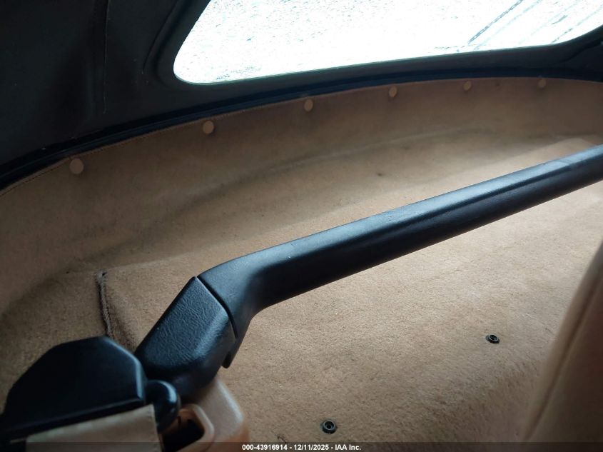 1996 Mazda Mx-5 Miata VIN: JM1NA3532T0707323 Lot: 43916914