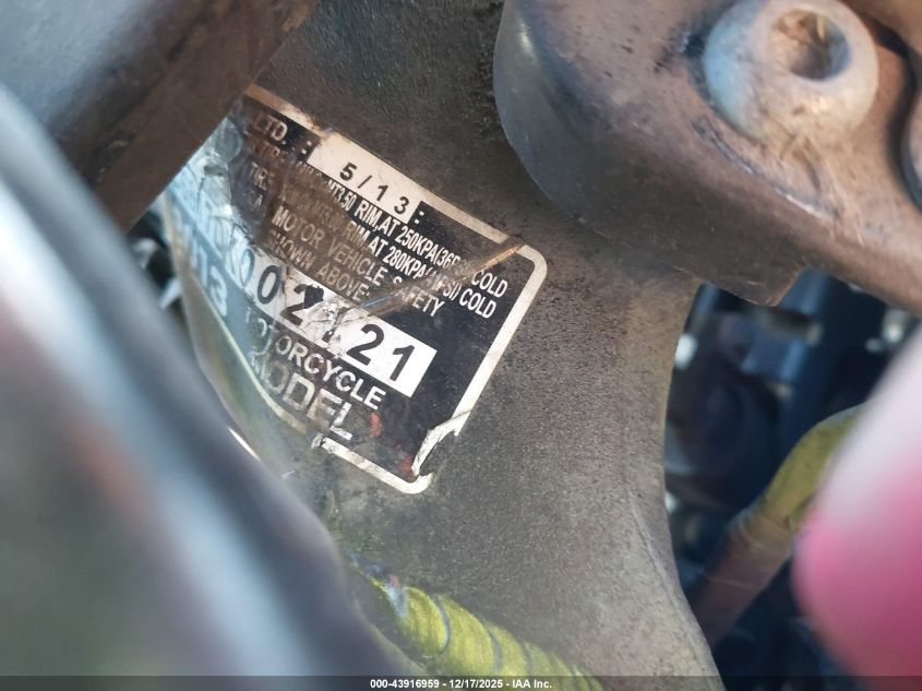 2013 Honda Gl1800 B VIN: JH2SC6817DK002121 Lot: 43916959