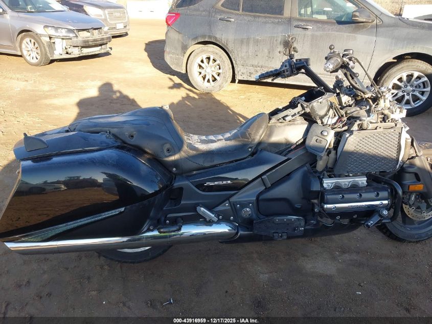 2013 Honda Gl1800 B VIN: JH2SC6817DK002121 Lot: 43916959