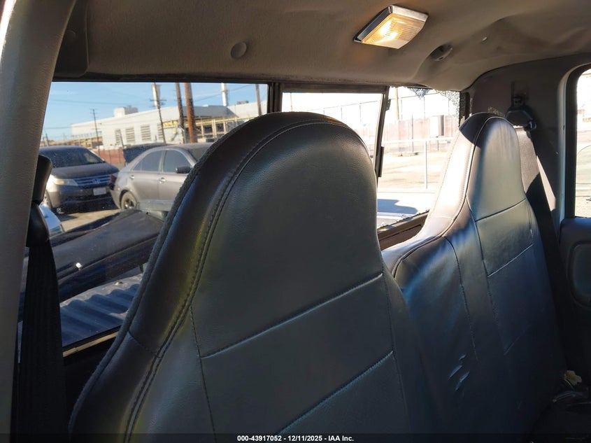 1FTYR10D23PA22630 2003 FORD RANGER photo no. 8