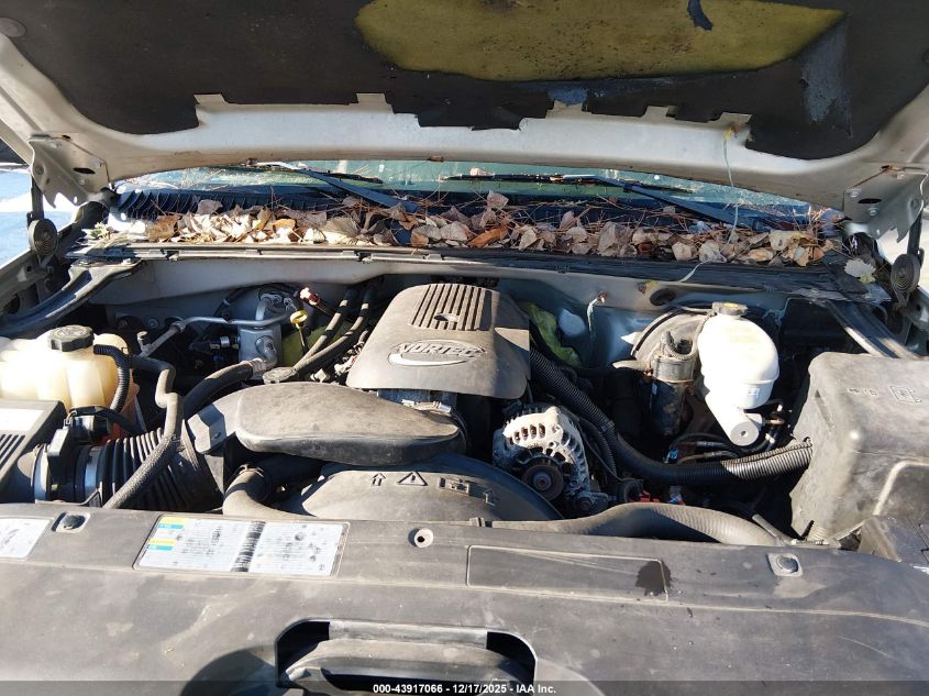 2004 Chevrolet Silverado 1500 Z71 VIN: 2GCEK13T841432373 Lot: 43917066