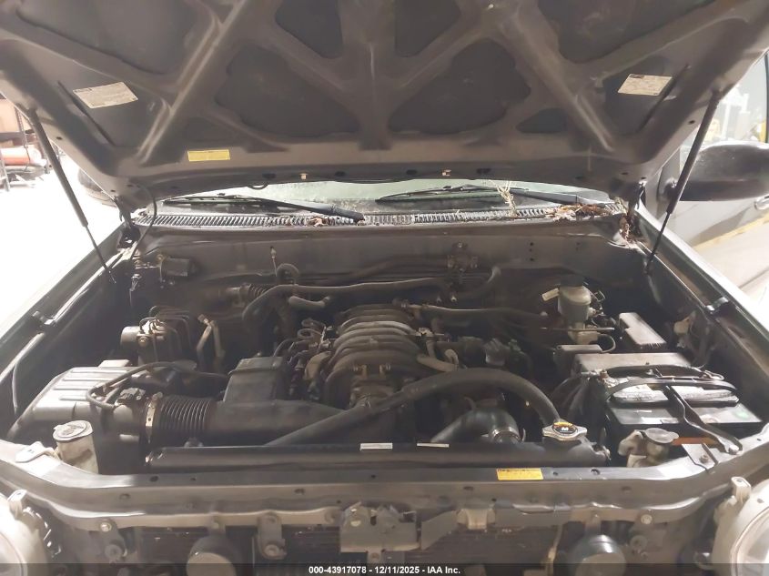 2005 Toyota Sequoia Limited V8 VIN: 5TDZT38A05S262344 Lot: 43917078