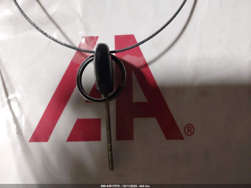 2005 Toyota Sequoia Limited V8 VIN: 5TDZT38A05S262344 Lot: 43917078