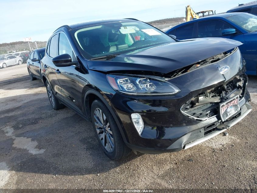 FORD ESCAPE TITANIUM