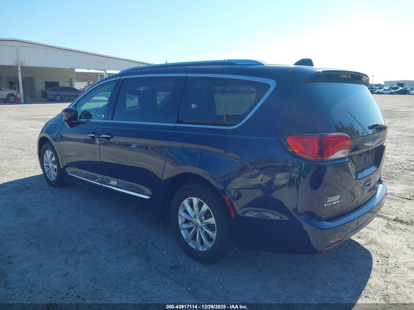 Vin: 2c4rc1eg0jr226816, lot: 44412722, chrysler pacifica touring l plus 20183