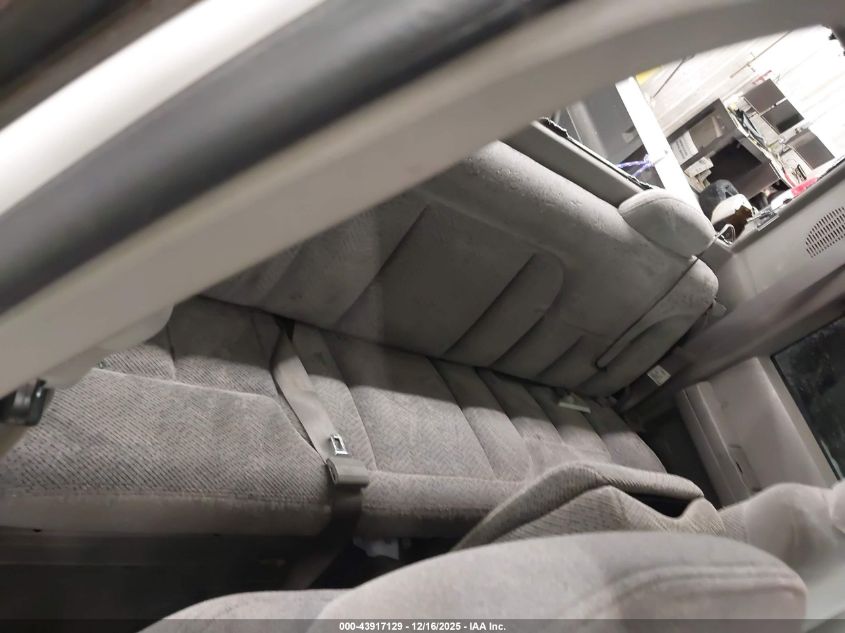 1998 Chevrolet K1500 Fleetside/Silverado Fleetside/Sportside VIN: 2GCEK19M8W1276919 Lot: 43917129