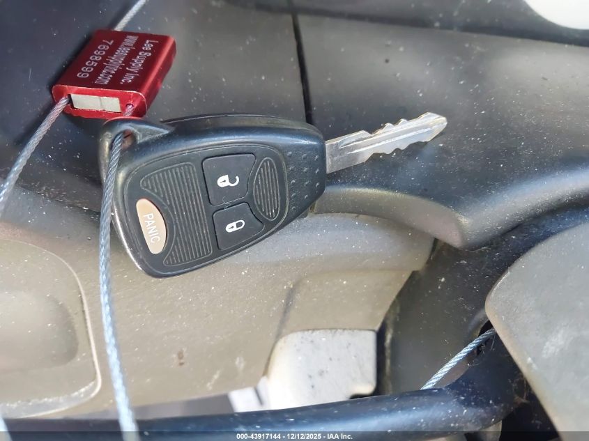 2007 Chrysler Town & Country VIN: 1A4GJ45R77B186381 Lot: 43917144