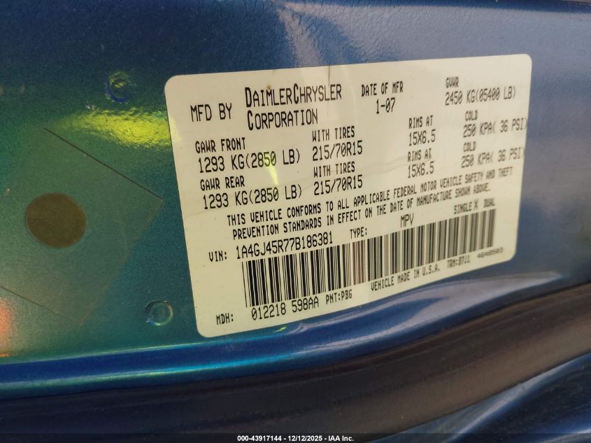 2007 Chrysler Town & Country VIN: 1A4GJ45R77B186381 Lot: 43917144
