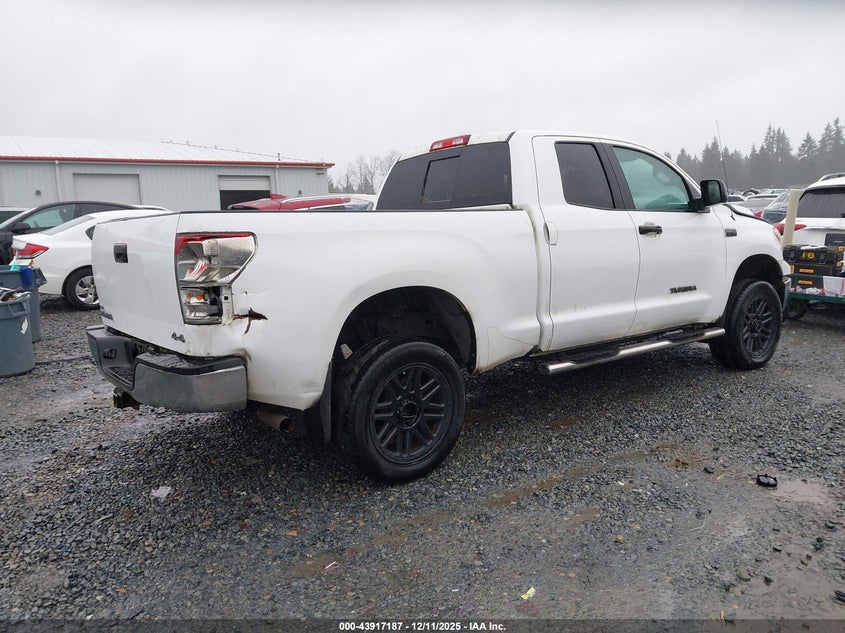 2013 Toyota Tundra Grade 5.7L V8