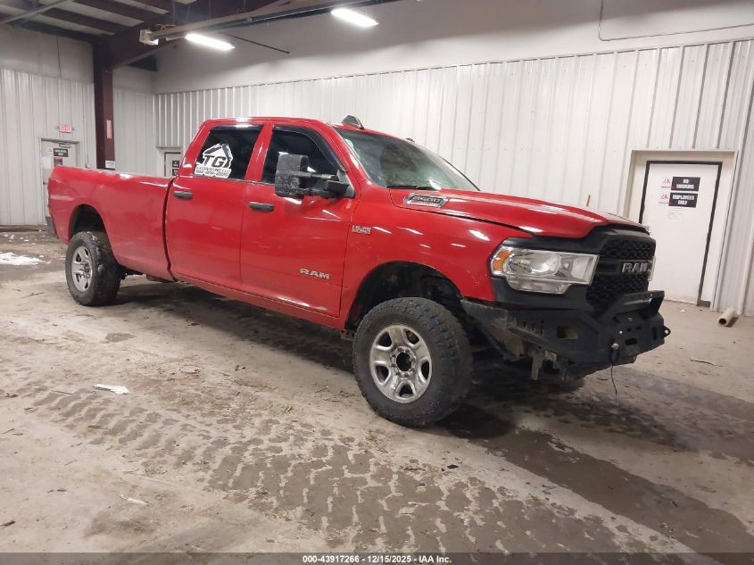 RAM 2500 TRADESMAN 4X4 8 BOX