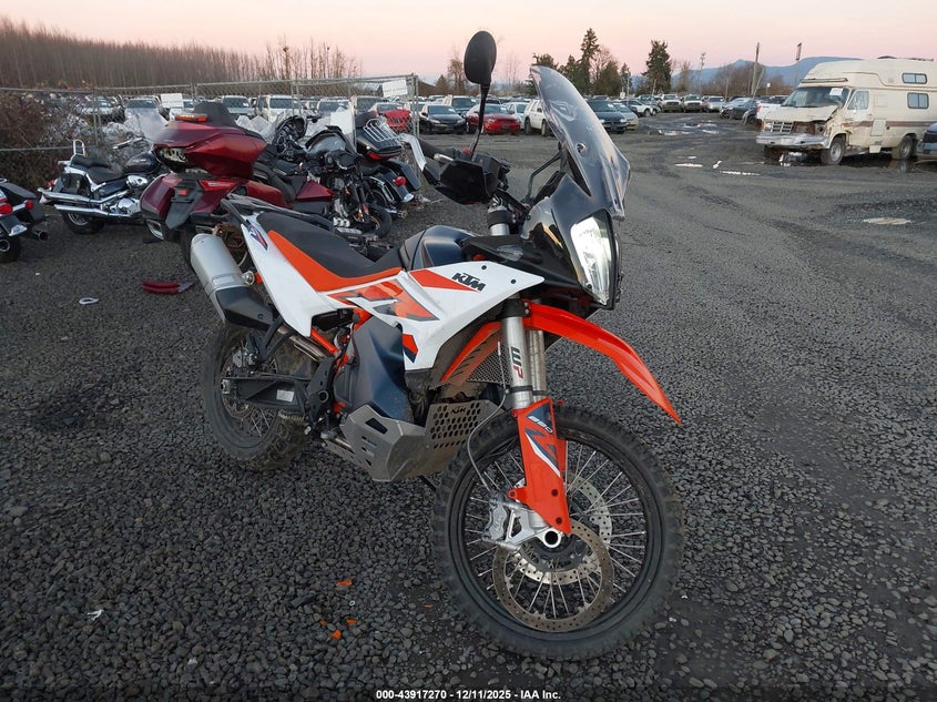 KTM 890 ADVENTURE R 2024