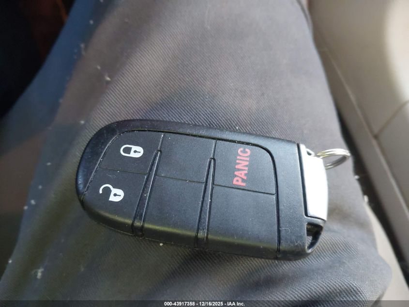 2015 Jeep Grand Cherokee Laredo VIN: 1C4RJFAG8FC821650 Lot: 43917358