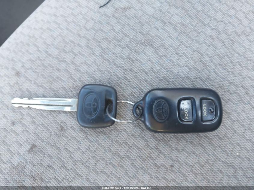 2004 Toyota Corolla Le VIN: 1NXBR32E04Z258313 Lot: 43917401