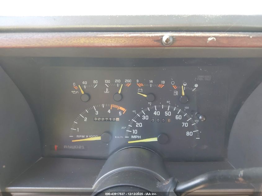 1993 Chevrolet Gmt-400 C1500 VIN: 2GCEC19K9P1270656 Lot: 43917537