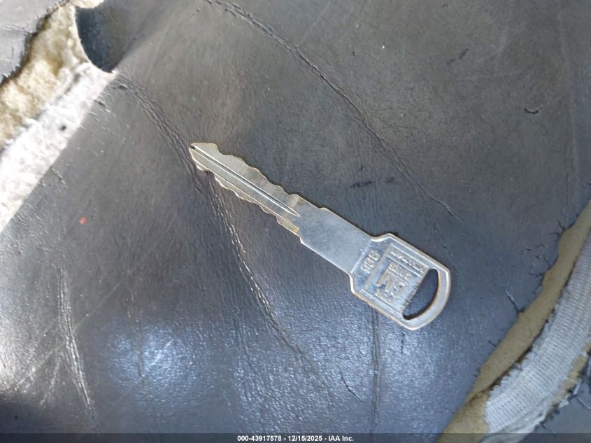 2004 Chevrolet Silverado 1500 Z71 VIN: 2GCEK13T741387264 Lot: 43917578