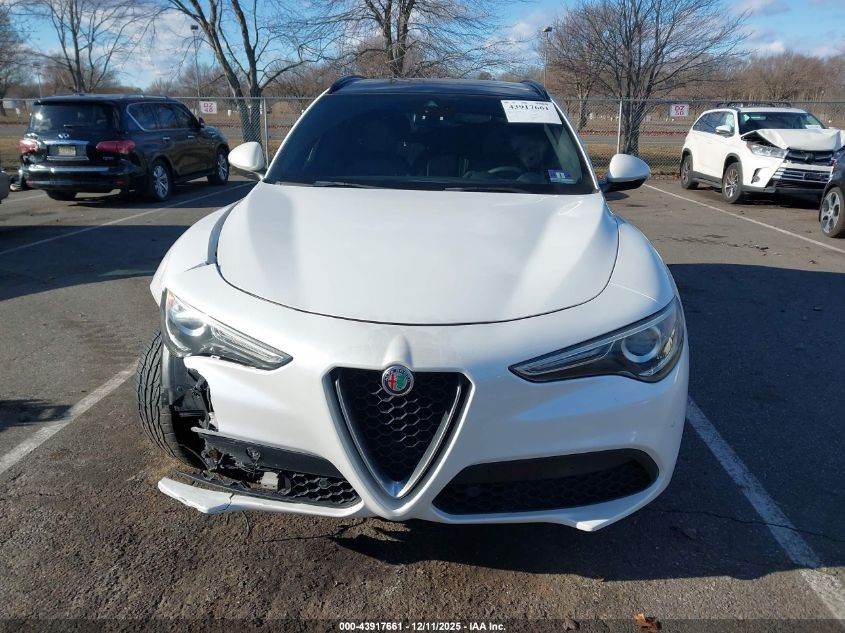 2018 Alfa Romeo Stelvio Ti Sport Awd VIN: ZASFAKNN7J7B70590 Lot: 43917661