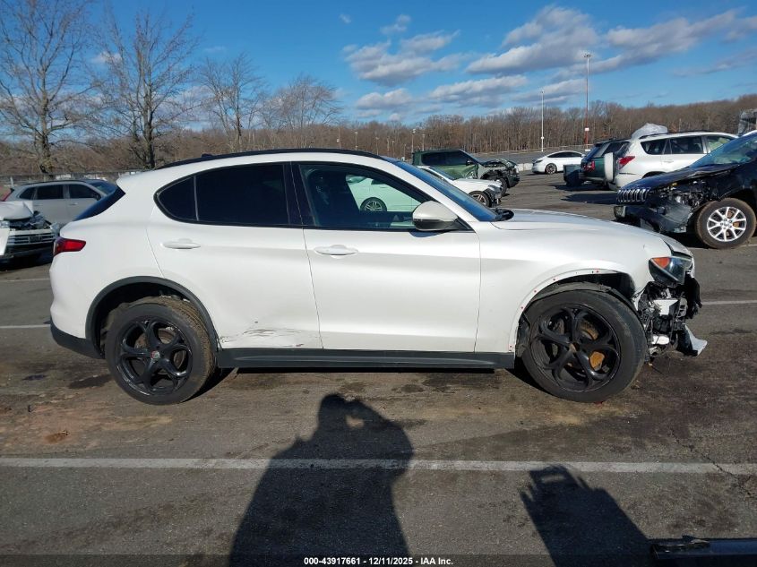2018 Alfa Romeo Stelvio Ti Sport Awd VIN: ZASFAKNN7J7B70590 Lot: 43917661