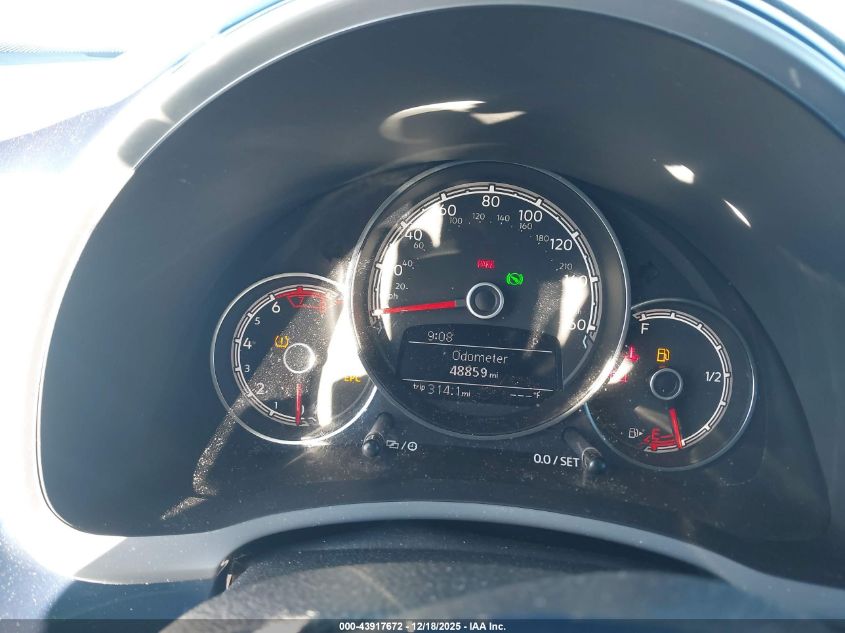 2019 Volkswagen Beetle 2.0T Final Edition Se/2.0T Final Edition Sel/2.0T S/2.0T Se VIN: 3VW5DAAT1KM506670 Lot: 43917672