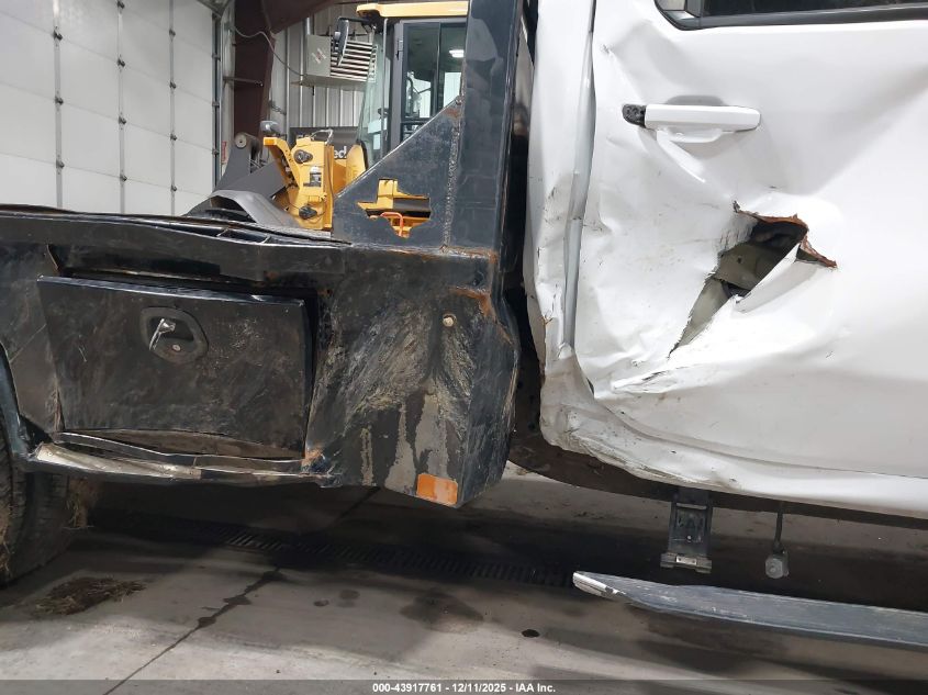 2022 Chevrolet Silverado 3500Hd Chassis Lt VIN: 1GB4YTEY6NF329370 Lot: 43917761