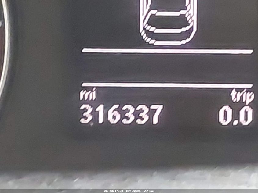 2013 Volkswagen Passat 2.0L Tdi Se VIN: 1VWBN7A34DC064975 Lot: 43917899