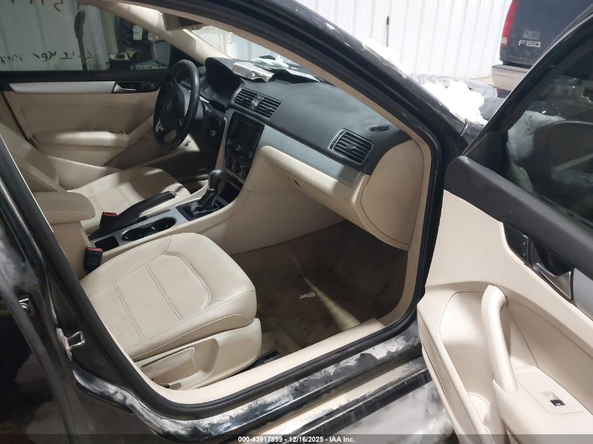 2013 Volkswagen Passat 2.0L Tdi Se VIN: 1VWBN7A34DC064975 Lot: 43917899