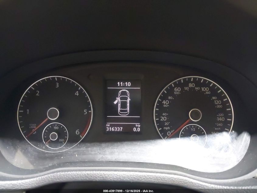 2013 Volkswagen Passat 2.0L Tdi Se VIN: 1VWBN7A34DC064975 Lot: 43917899