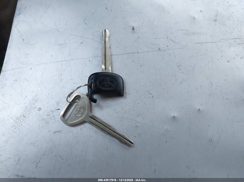 1994 Toyota Camry Xle VIN: JT2GK13E2R0070997 Lot: 43917916