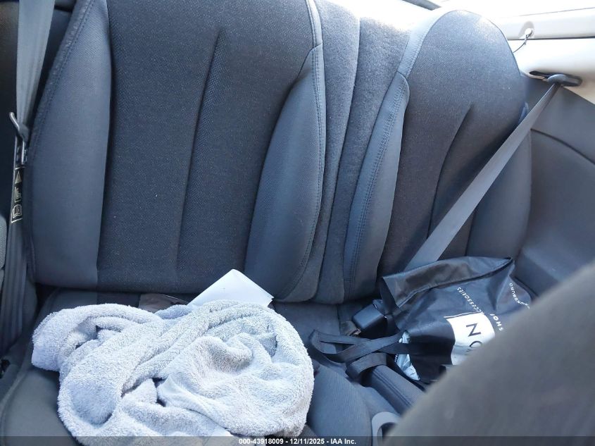 2000 Mercury Cougar V6 VIN: 1ZWFT61L1Y5618271 Lot: 43918009