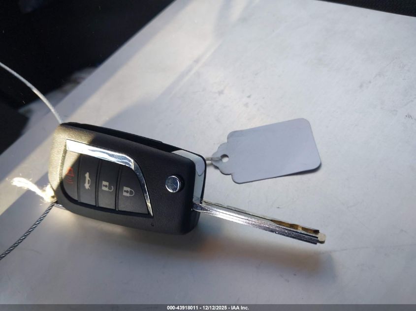 2022 Toyota Corolla Le VIN: JTDEPMAE6NJ224569 Lot: 43918011