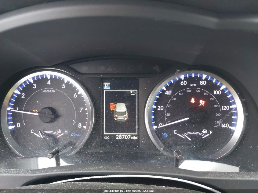 2019 Toyota Highlander Le VIN: 5TDBZRFH2KS721811 Lot: 43918116