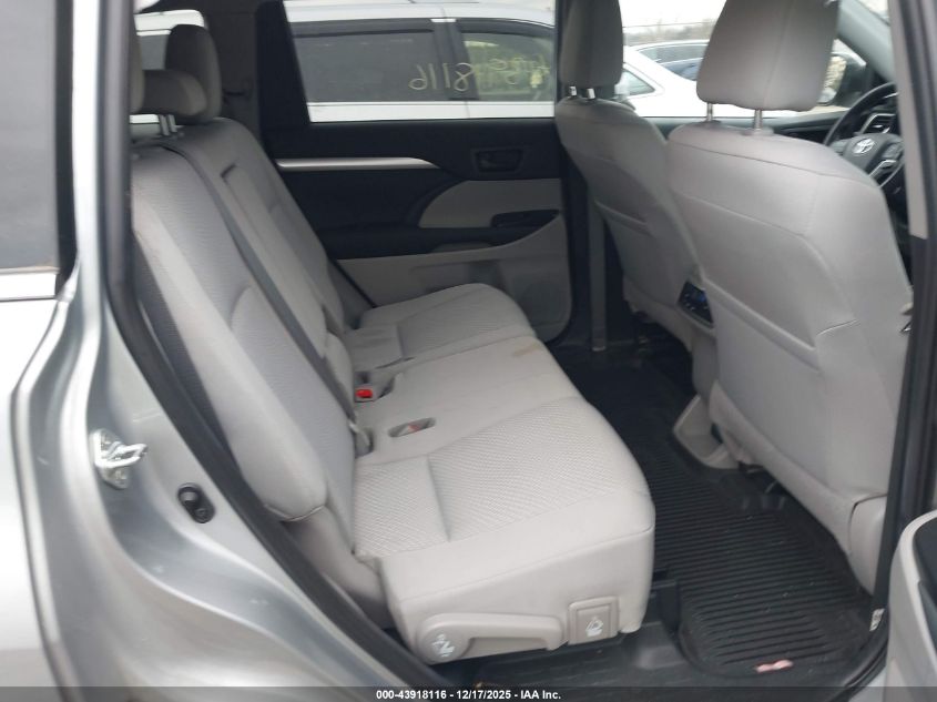2019 Toyota Highlander Le VIN: 5TDBZRFH2KS721811 Lot: 43918116