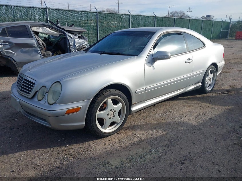WDBLJ70G61T085019 2001 MERCEDES-BENZ CLK-KLASSE photo no. 2