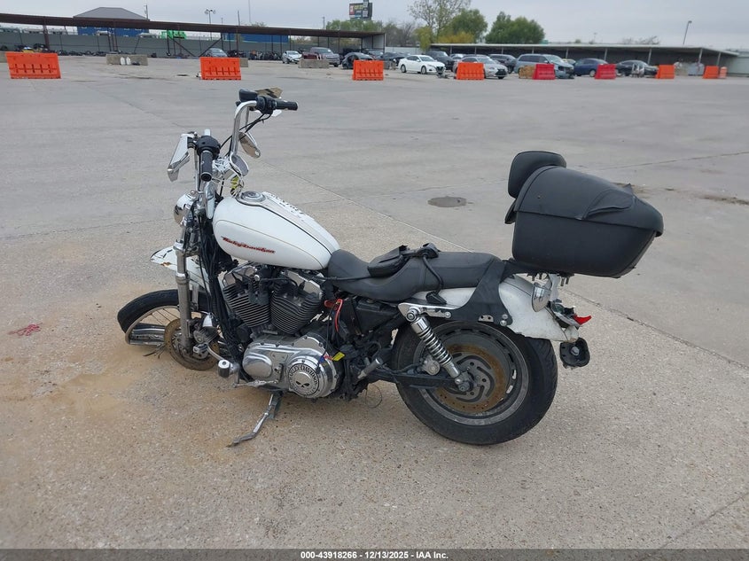 2007 Harley-Davidson Xl1200 C VIN: 1HD1CT3167K432154 Lot: 43918266