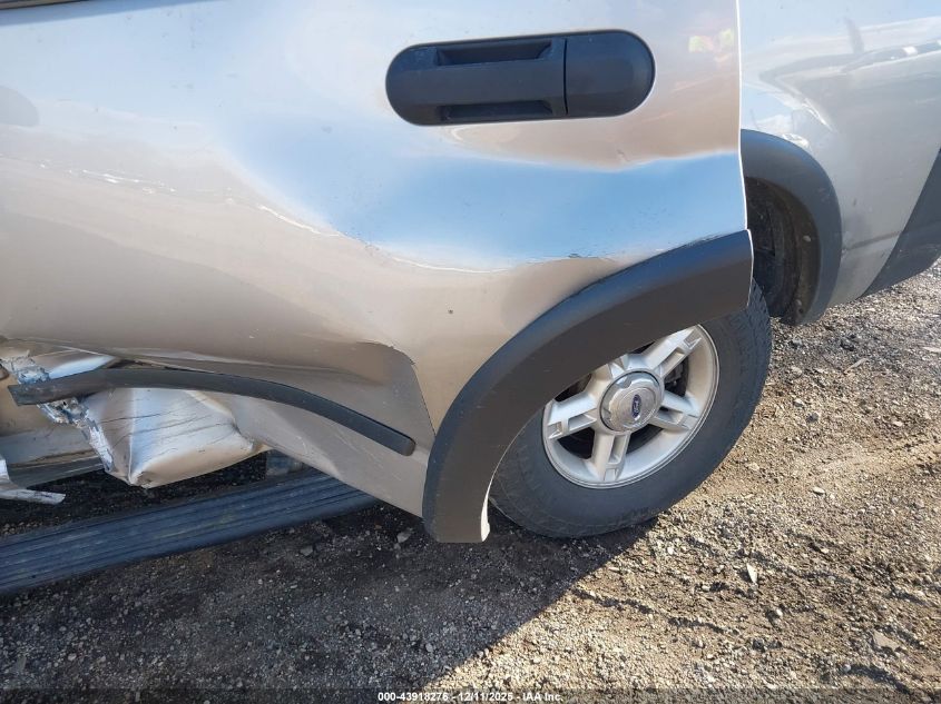 2004 Ford Explorer Xls VIN: 1FMZU72K54UA79677 Lot: 43918276