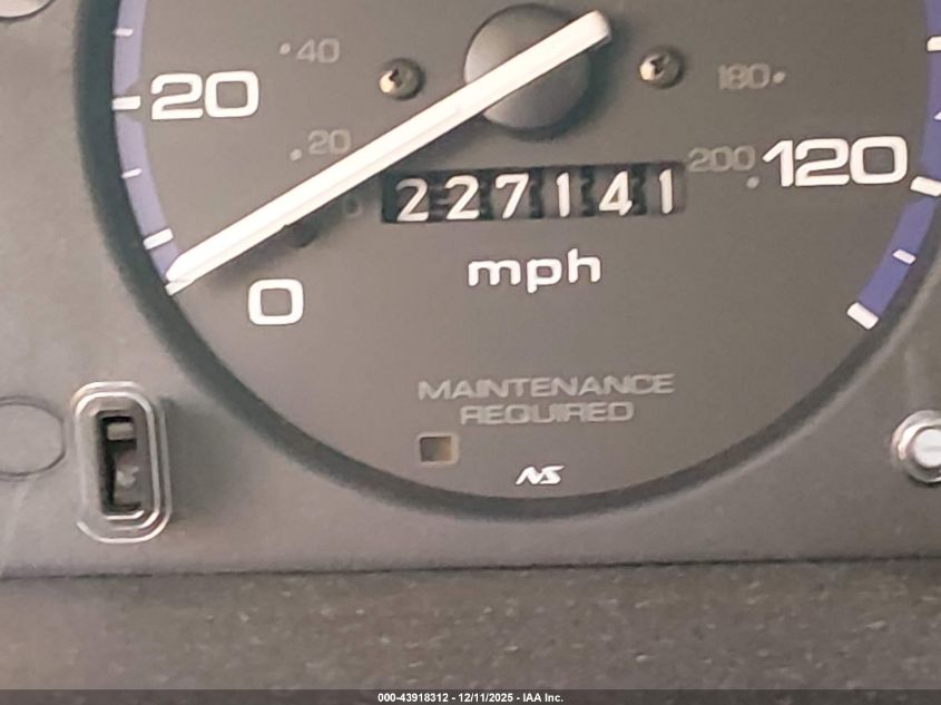 2000 Honda Civic Dx VIN: 1HGEJ6127YL080088 Lot: 43918312