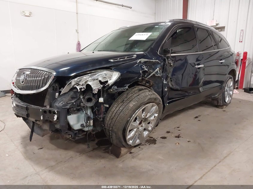 Buick ENCLAVE — thumbnail 2
