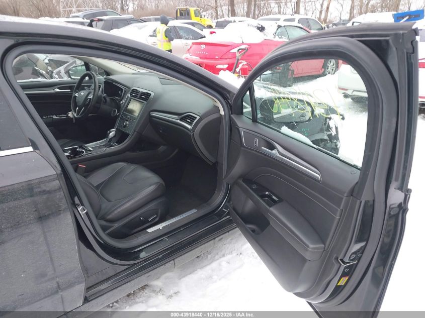 2014 Ford Fusion Hybrid Titanium VIN: 3FA6P0RU7ER192199 Lot: 43918440