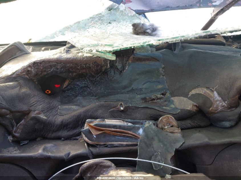 2004 Honda Cr-V Ex VIN: SHSRD78804U255861 Lot: 43918608