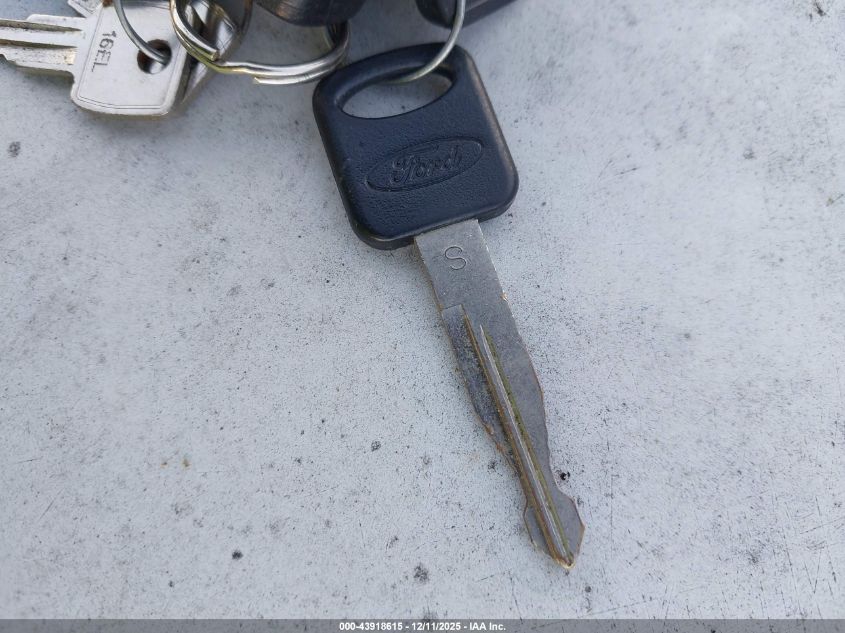 2005 Ford E-350 Cutaway Standard VIN: 1FDWE35L45HA66409 Lot: 43918615