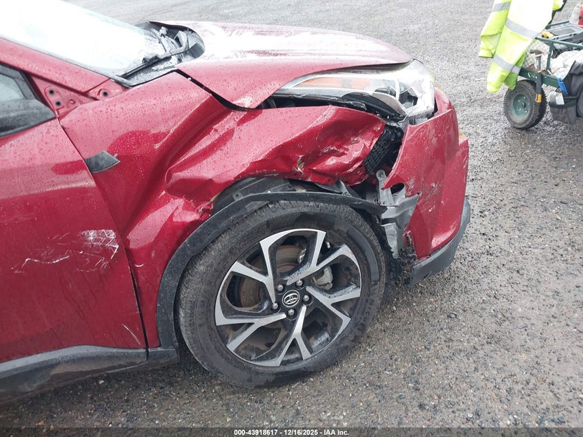 NMTKHMBX1JR017812 2018 TOYOTA C-HR photo no. 17