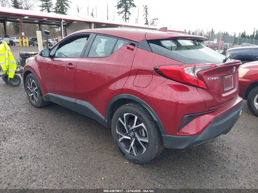 NMTKHMBX1JR017812 2018 TOYOTA C-HR photo no. 3