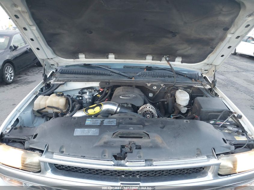 2003 Chevrolet Tahoe Lt VIN: 1GNEK13Z73J135837 Lot: 43918661