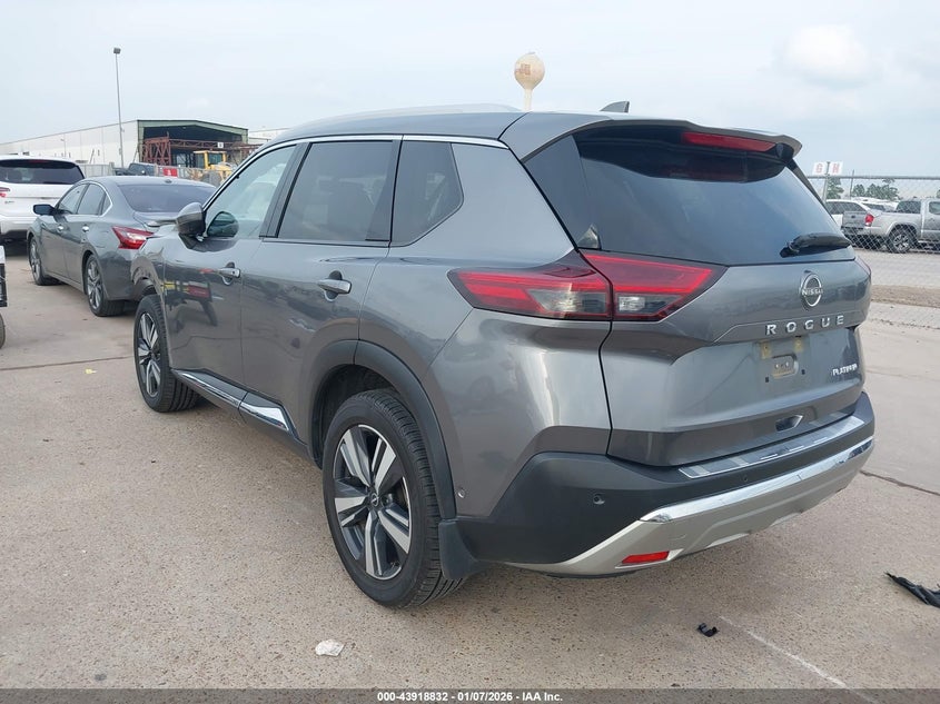 2022 Nissan Rogue Platinum Fwd