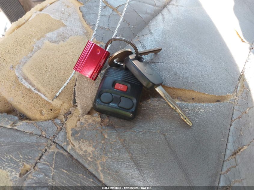 2002 Ford F-150 Lariat/Xlt VIN: 1FTRW08L92KA21831 Lot: 43918838